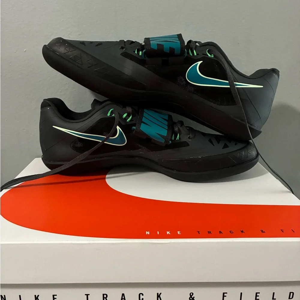 Zoom Men's Black and Teal Athletic Shoes - Picture 1 of 5